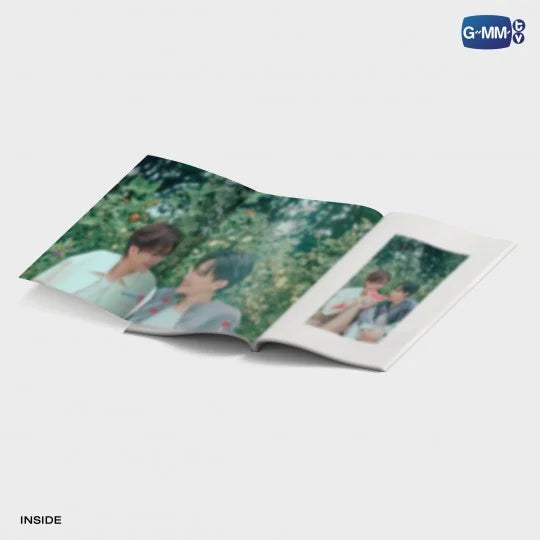 【PRE-ORDER】 SHINERISE | THE OFFICIAL PHOTOBOOK OF JUNIORMARK