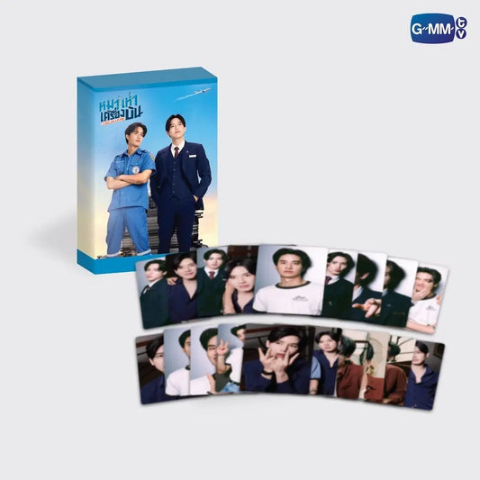 A DOG AND A PLANE COLLECTIBLE CARD SET | ON SCENE EDITION