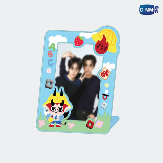 ON-0262 DOMIIA CARD HOLDER STAND WITH PHOTOCARD